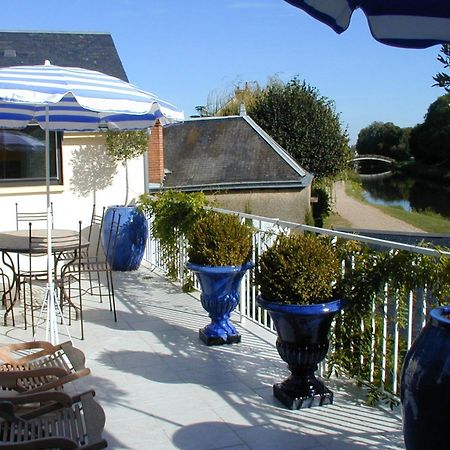 Residence Hoteliere La Marine Combleux エクステリア 写真